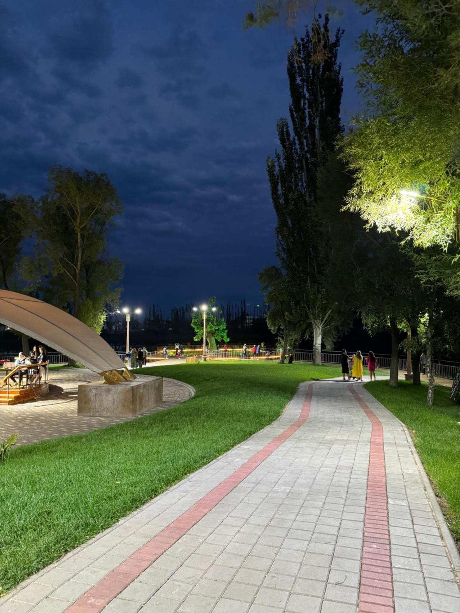 Hotel Алые Паруса Cholpon-Ata Esterno foto