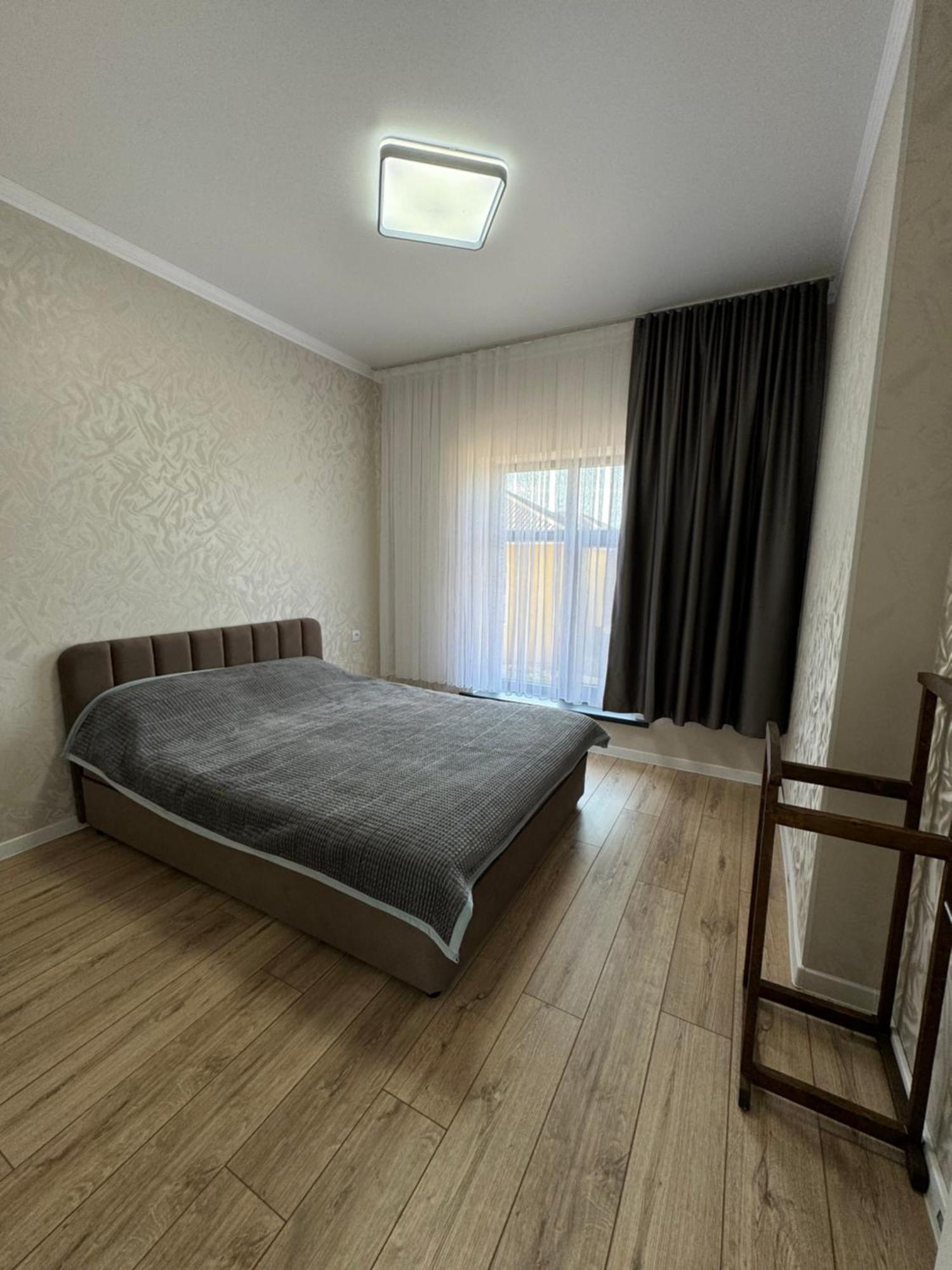Hotel Алые Паруса Cholpon-Ata Esterno foto